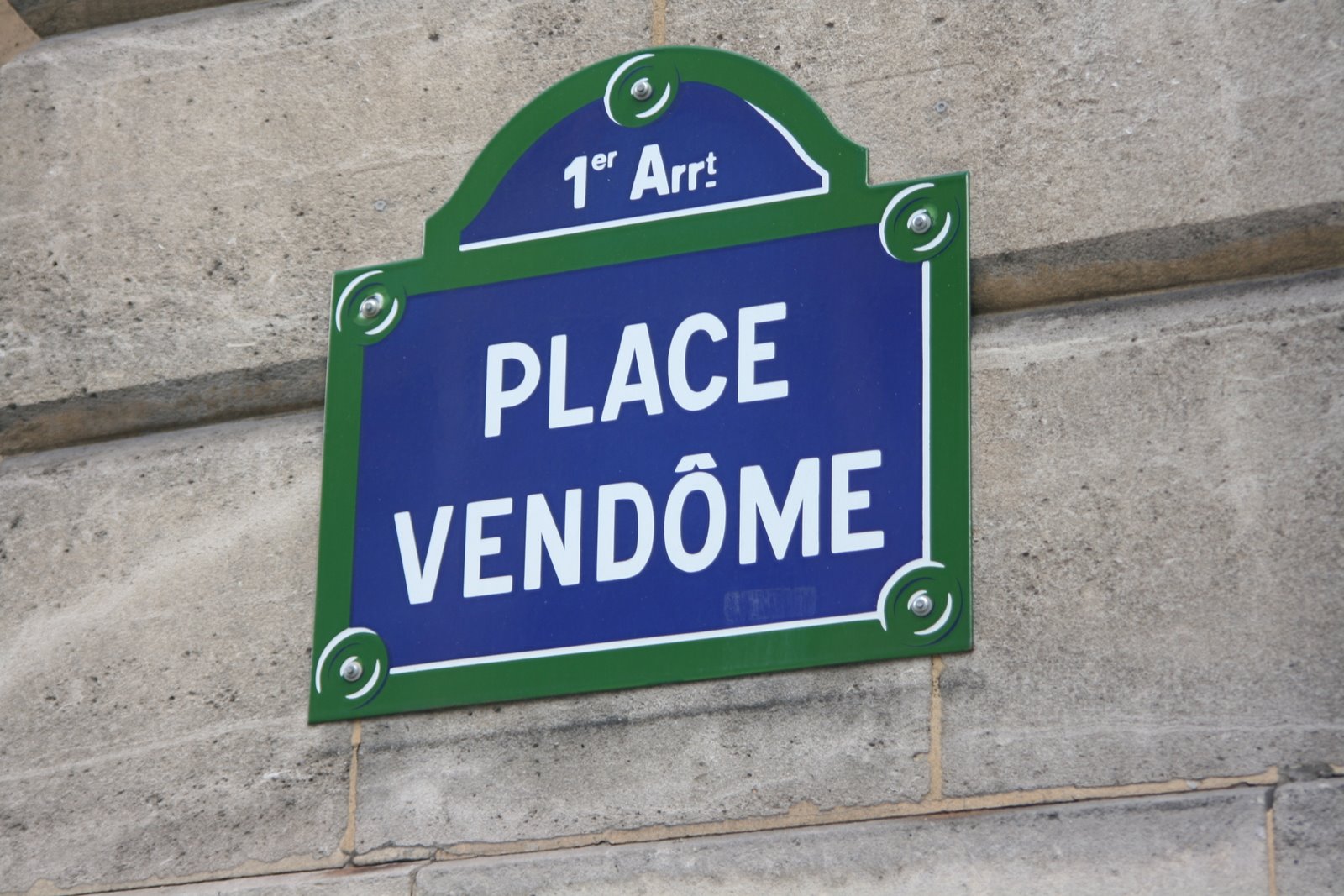 Bail commercial – Déplafonnement activité de bijouterie Place Vendôme / Saint Honoré
